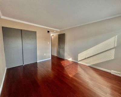 4 Bedroom 1.5BA 1388 ft Pet-Friendly Apartment For Rent in Lancaster, PA