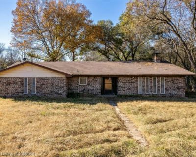3 Bedroom 3BA 1790 ft Single Family Home For Sale in Ratcliff, AR