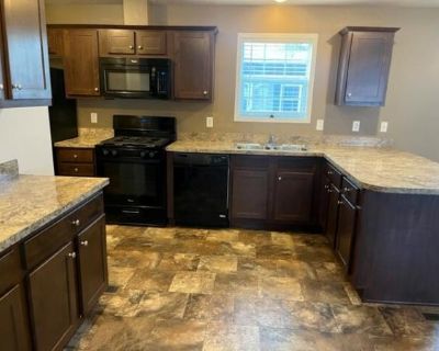 3 Bedroom 2BA 1456 ft Mobile Home For Rent in Flint Twp, MI