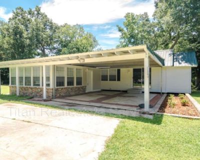 2 Bedroom 2BA 1350 ft Pet-Friendly House For Rent in Vermilion County, LA