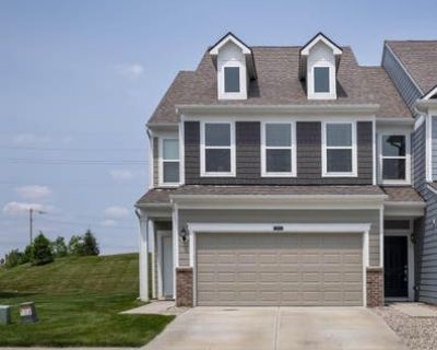 3 Bedroom 3BA 2096 ft Condominium For Sale in FISHERS, IN