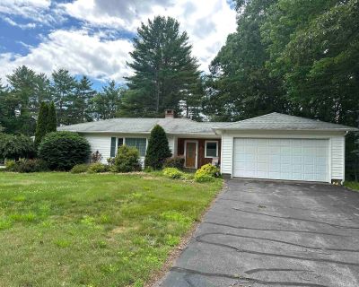 2 Bedroom 1BA 1044 ft Single Family House For Sale in Somersworth, NH