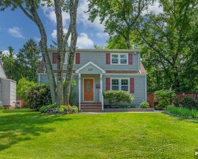 4 Bedroom 2BA Single Family Home For Sale in WANAQUE, NJ