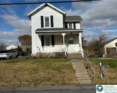 2955 Middletown Road. Property for Rent in Bethlehem Twp, PA for $1,850 with 3 bedrooms and 2 full baths. This 1,439 square foot property was built in 1920 on a lot size of 0.149.. This 3 bedroom home is everything you are looking for in a rental. As you view the homes' exterior you will notice 2 driveways that can fit up to 3 cars each. Once you enter the home the tile entry way that extends t...