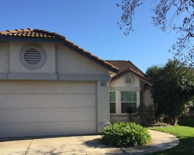 House for Rent. Elk Grove has a diverse population, lots of entertainment options and easy commuter access. Dishwasher Garage Air conditioning Garbage disposal Range Unit Amenities air conditioning dishwasher garbage disposal range Property Amenities parking garage. 3 Bedroom. 2 Bathroom. 1300 ft