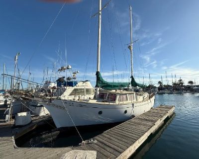 Islander 40