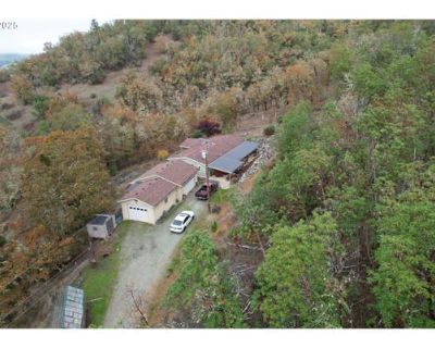 3 Bedroom 2BA 1620 ft Manufactured Home For Sale in RIDDLE, OR