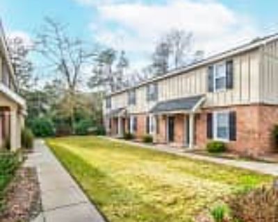 2 Bedroom 1BA 982 ft² Pet-Friendly Apartment For Rent in Augusta, GA Wheeler Woods Apartments