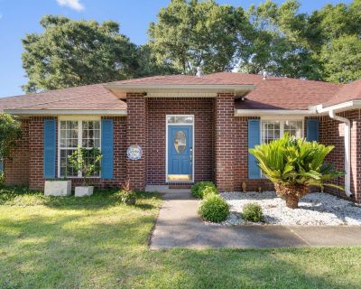 5 Bedroom 3BA 2,680 ft Pet-Friendly House For Rent in Crestview, FL