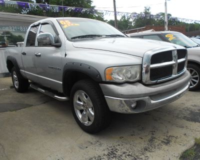 2005 DODGE RAM 1500 ST QUAD CAB SHORT BED 4WD CREW CAB PICKUP 4-DR 4WD