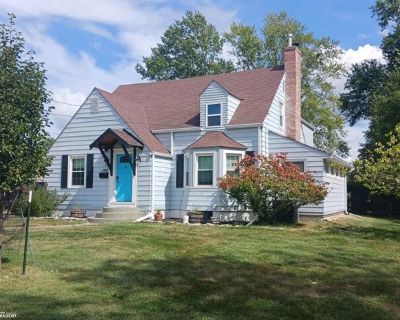 N Elm St, Ottumwa, Home For Sale