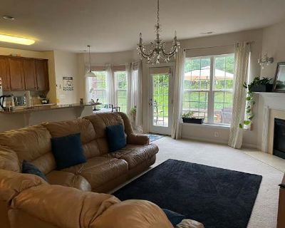 Available on: now. Unfurnished. Parking available * Internet included * 40+ years welcome. Private bedroom with a shared bathroom available for rent now. All utilities are included. Great location close to shopping, restaurants, and parks. Month to month lease.. Rent $750 per month Bills Included Security deposit $750 Property type House Room furnishing Unfurnished Available on Now Stay length ...