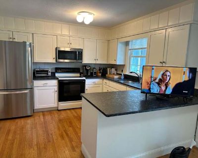 Private room with own bathroom in a House, East Falmouth, MA 02536