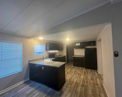 3 Bedroom 3BA 1584 ft Mobile Home For Rent in Montgomery, AL