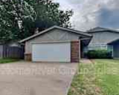 3 Bedroom 2BA 1430 ft² Pet-Friendly House For Rent in Tulsa, OK 4631 S 72nd E Pl