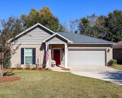 3 Bedroom 2BA 1810 ft Single Family House For Rent in Dothan, AL
