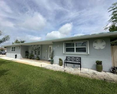 3 Bedroom 2BA 1926 ft Single Family Home For Sale in PORT SAINT LUCIE, FL