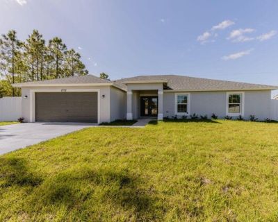 Sw Import Dr, Port Saint Lucie, Home For Sale