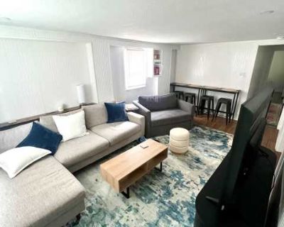 2 Bedroom 1BA 814 ft Pet-Friendly Apartment For Rent in Kill Devil Hills, NC