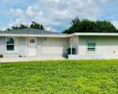 2 Bedroom 1BA 700 ft² House For Rent in Port Charlotte, FL 1362 Fireside St