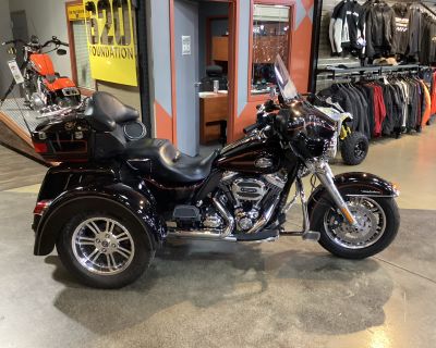 2011 Harley-Davidson Tri Glide Ultra Classic 3 Wheel Motorcycle Cedar Rapids, IA