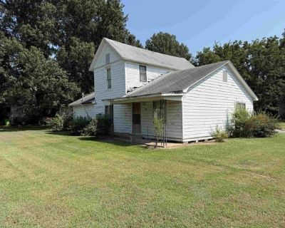 N Williams St, Carlisle, Home For Sale