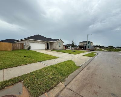 3 Bedroom 2BA 1949 ft Single Family Detached House For Rent in Angleton, TX
