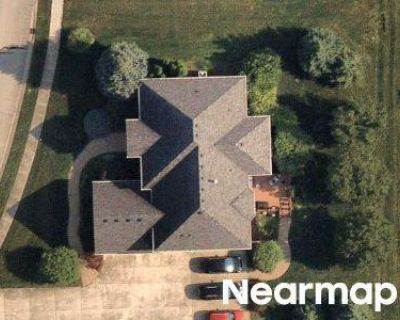 5 Bed 4.5 Bath Bankruptcy Property in Shelbyville, IN 46176 - Bridle Way