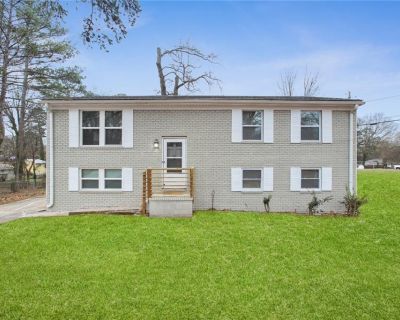6 Bedroom 2BA 2352 ft Single Family House For Sale in Riverdale, GA