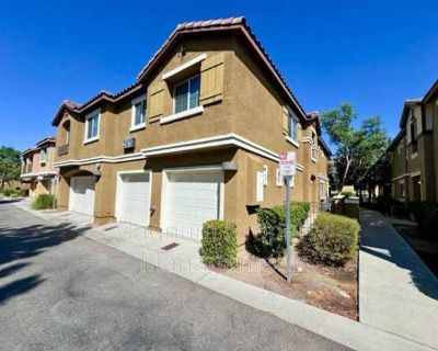 2 Bedroom 2BA 1140 ft Pet-Friendly Apartment For Rent in Moreno Valley, CA