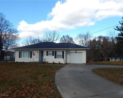 2 Bedroom 1BA 936 ft Single Family House For Sale in Stow, OH