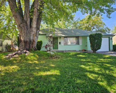 3 Bedroom 2.5BA 1701 ft Apartment For Rent in Sparks, NV