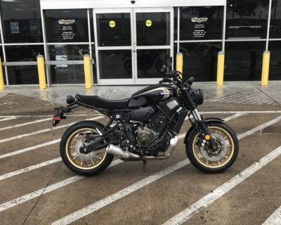 2025 Yamaha XSR700