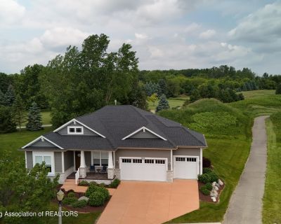 3 Bedroom 3BA 4264 ft Condo For Sale in East Lansing, MI