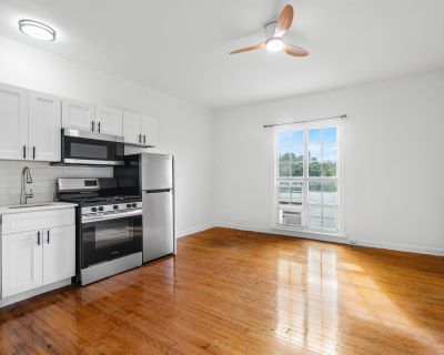 1 Bedroom 1BA 680 ft Apartment For Rent in West Palm Beach, FL