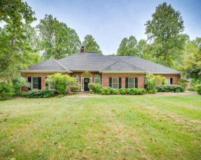 4 Bedroom 4BA 5260 ft Single Family House For Sale in Kingsport, TN