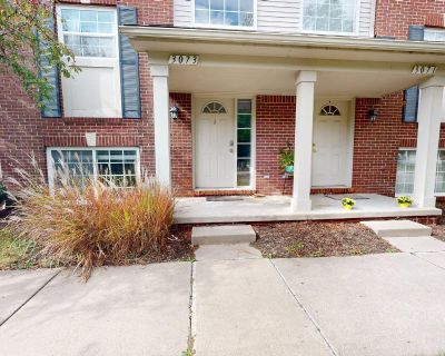 3 Bedroom 2BA 1566 ft Single Family House For Rent in Ann Arbor, MI