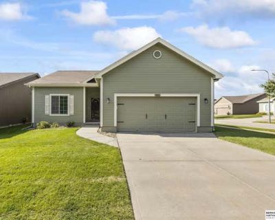 2 Bedroom 2BA 1290 ft Single Family Home For Sale in OMAHA, NE