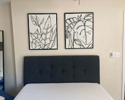 Private room with own bathroom in a House with 1 roomie, Islip, NY 11751