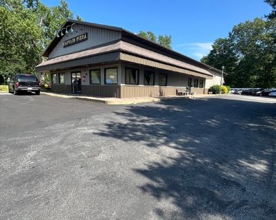 700 ft Commercial Property For Rent in Middleton, MA