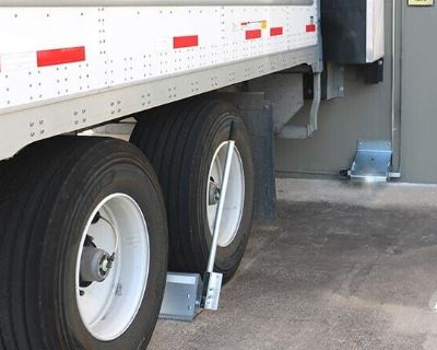 Other VERSACHOCK WIRELESS WHEEL CHOCK TRAILER RESTRAINT