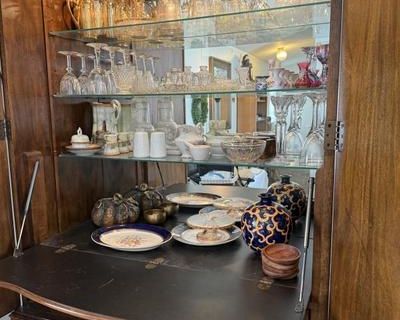 Abbott Estate Sales, treasure chest in Salinas! Jewels, Christmas and more!