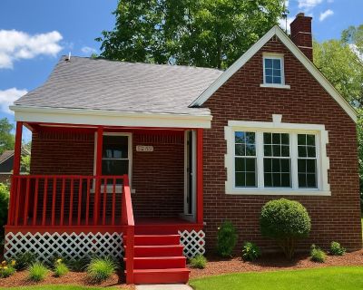 3 Bedroom 1BA 1194 ft Single Family House For Sale in Detroit, MI