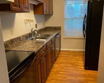 2 Bedroom 1.5BA 1250 ft Apartment For Rent in Richmond, VA