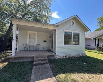 307 E 38th ST. Charming 1930s 3BD/3BA Home Backing Onto Sparky Park This beautiful 3-bedroom, 3-bath home is full of character and modern updates. The spacious kitchen and sun-filled living areas make entertaining easy, while the large backyard backing directly onto Sparky Park offers a perfect spot for weekend hangs or quiet evenings outdoors. Inside, you ll find plenty of thoughtful upgrades ...