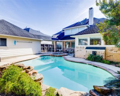 4 Bedroom 4BA 4250 ft Apartment For Rent in Houston, TX