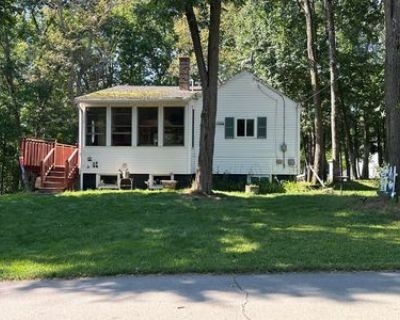 2 Bedroom 2BA 883 ft Furnished Single Family House For Sale in Old Town, ME