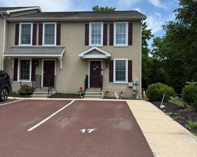 3 Bedroom 1BA 1652 ft Condo For Sale in Schwenksville, PA