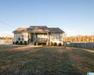 3 Bedroom 2BA 1232 ft Single Family Home For Sale in HAYDEN, AL