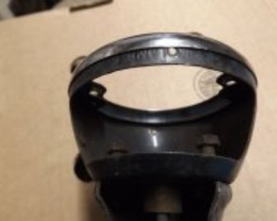 1933 - 1934 FORD Tail Light & Bracket == FREE POSTAGE USA